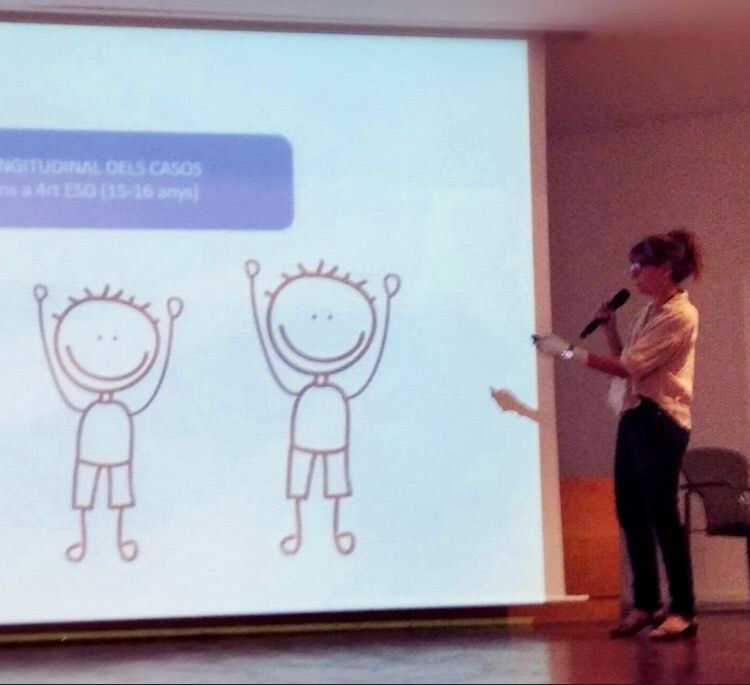 La professora Marta Guisasola durant la presentació del projecte